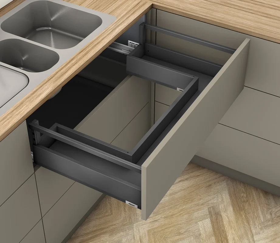 Akční Nabídka K-BLUM Merivobox, zásuvka E reling 600mm/40kg, tmavě šedá OG, Inserta, dřez