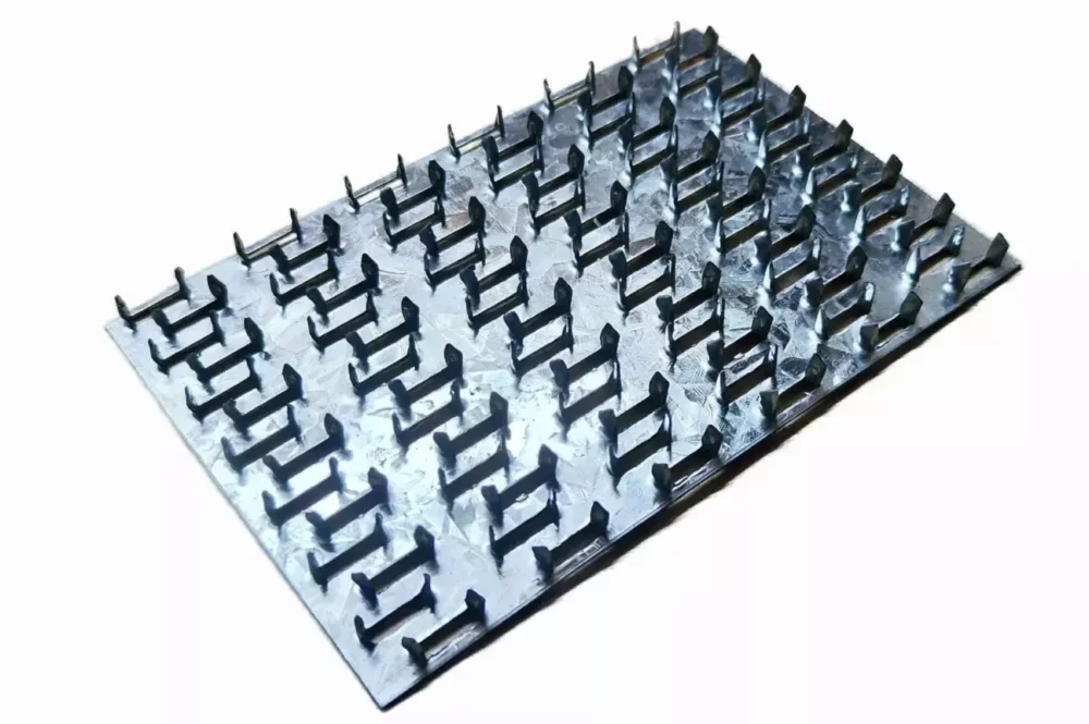 Styčníková deska s trny 24x60x1 mm | Deska s prolisovanými trny | Tesařský spojovací prvek "Ježek" Bezpečná Platba