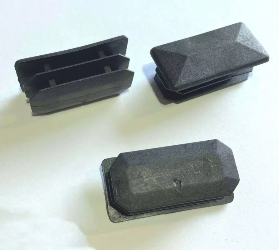 Sleva Plastová záslepka do obdélníkového profilu 40x20 mm | Krytka jeklu vnitřní | Černý plast