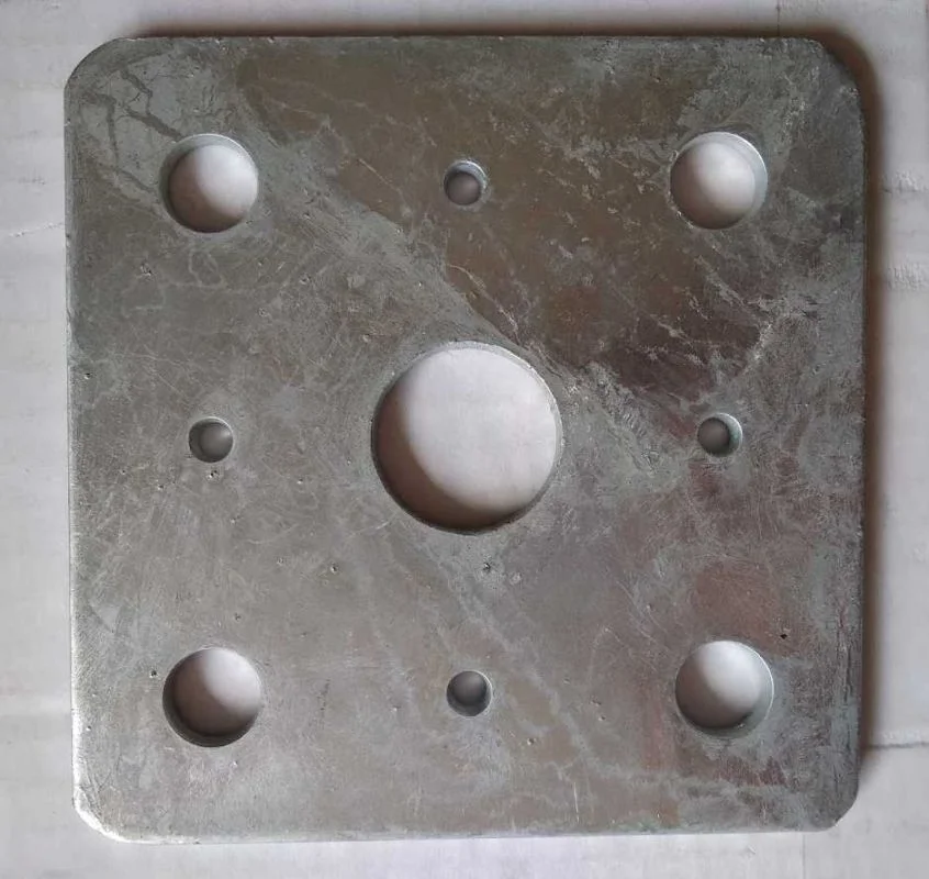 Vysoce Kvalitní Deska k patce pilíře - bez přivařené matice 110x110mm