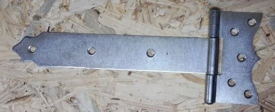 Závěs na branku 250x90mm Zn. Bezpečná Platba