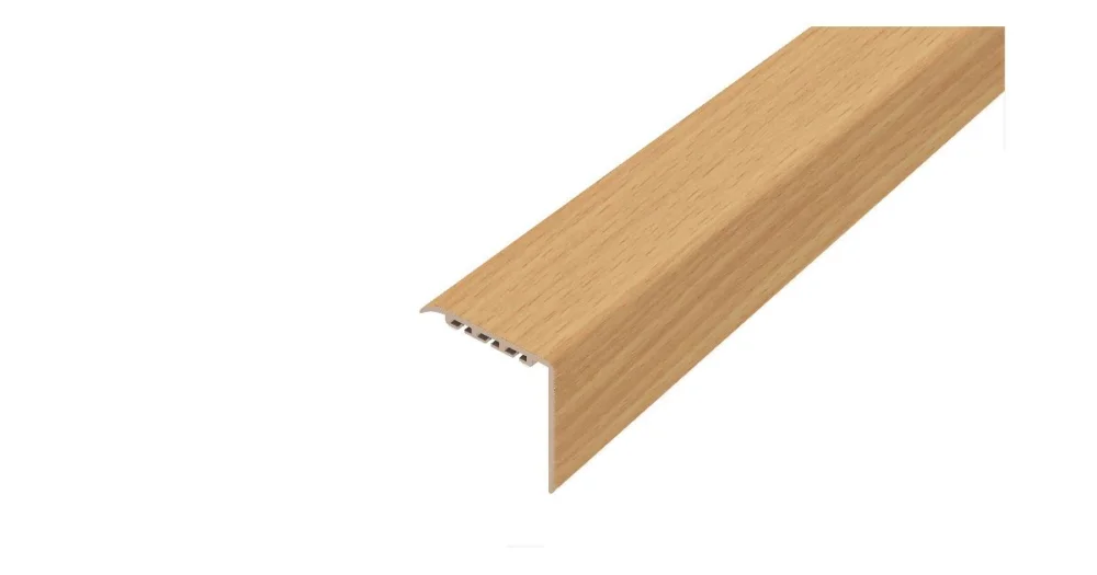 AP20 schodová lišta samolepící, PVC buk, 30x30 mm, 1,8 m Novinka
