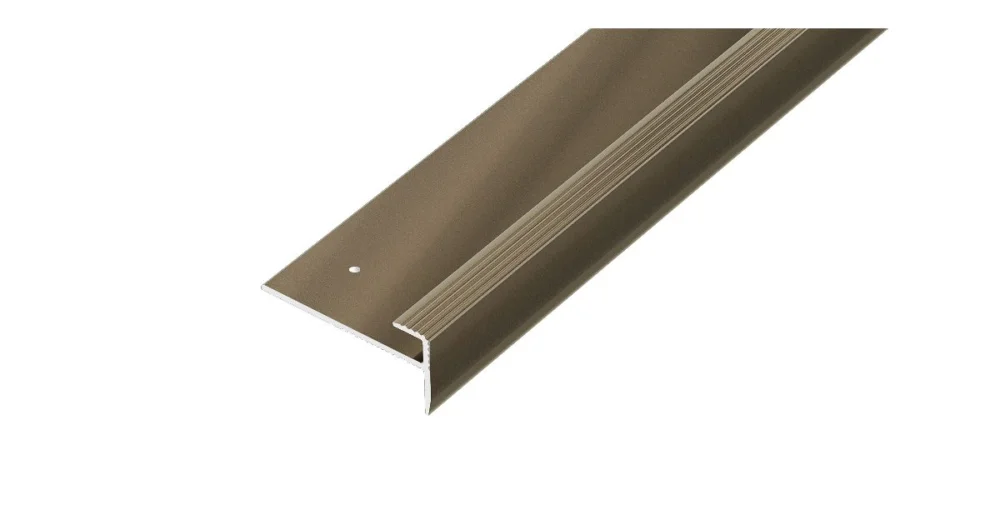 AP45 schodová lišta vrtaná, hliník elox bronz, 12x28 mm, 2,7 m, 5 mm Finální Výprodej