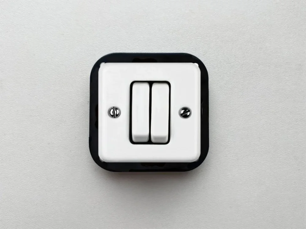 Dokud Zásoby Vydrží Retro Square dvojvypínač 6+6 čtvercový porcelánový bílý bez rámečku