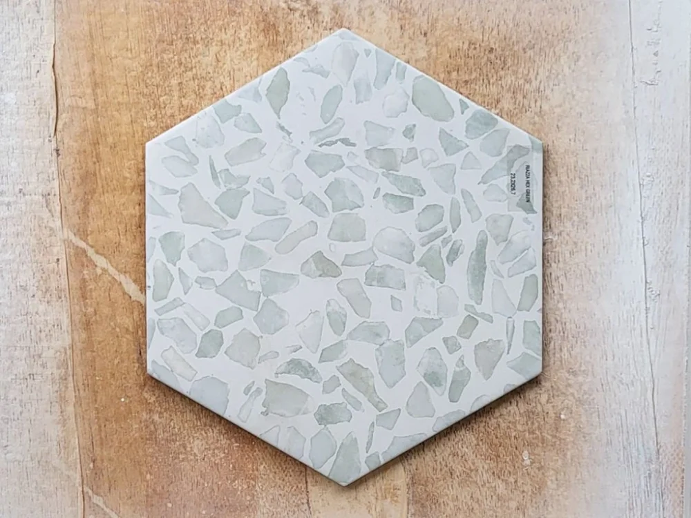 Cifre Riazza Green – dlažba v imitaci terrazza, hexagon 23,2x26,7, mat Akční Nabídka