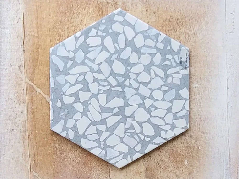 Cifre Riazza Azulio – dlažba v imitaci terrazza, hexagon 23,2x26,7, mat Sezónní Sleva