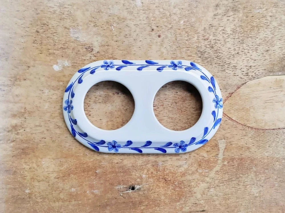 Aktuální Da Vinci Modrá kytička – porcelánový dvojrámeček – ručně malovaný, 10x17,1