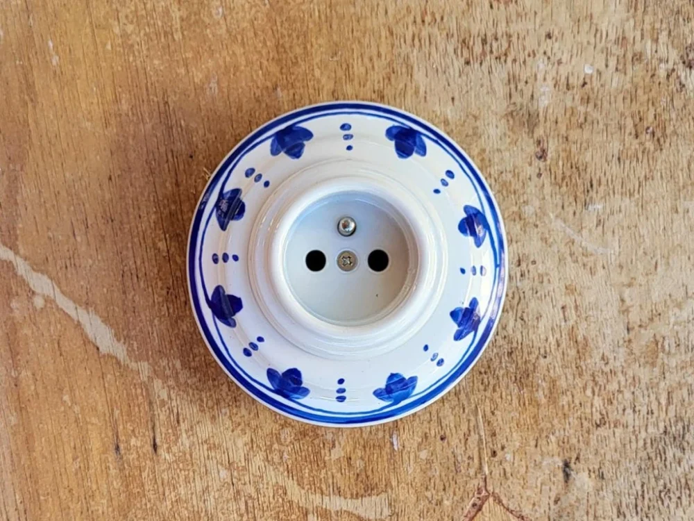 Da Vinci Modrý zvonek – porcelánová zásuvka – ručně malovaná, 10x10 Výhodná Nabídka