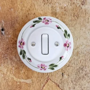 Značkový Da Vinci Růžový kvítek – porcelánový vypínač, řazení 1 – ručně malovaný, 10x10