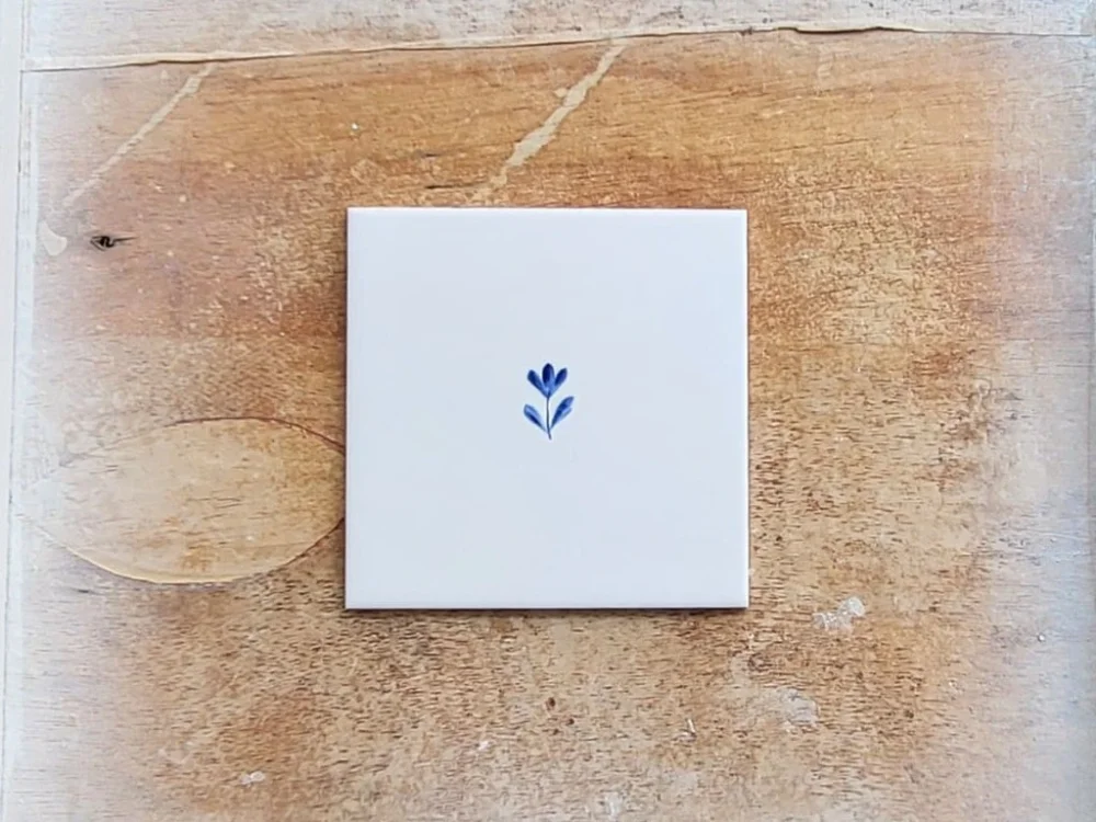 Da Vinci Primus T. 001.0 Modrý tulipán ručně malované obklady 15x15 lesk M Kup Teď