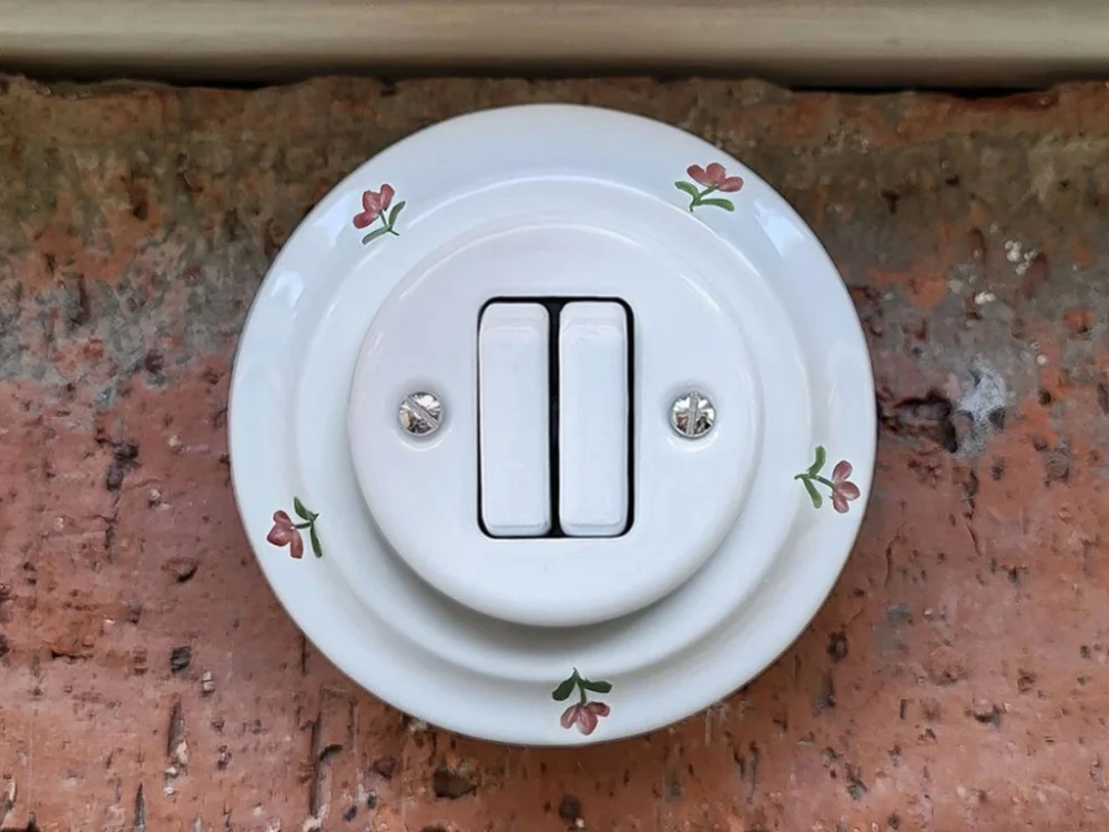 Da Vinci Tulipán – porcelánový vypínač, řazení 6+6 – ručně malovaný, 10x10 Horká Nabídka