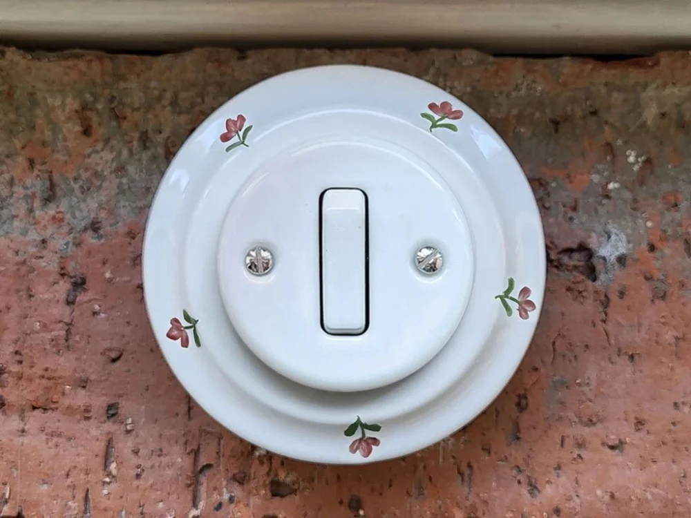 Přímo Od Výrobce Da Vinci Tulipán – porcelánový zvonek – ručně malovaný, 10x10